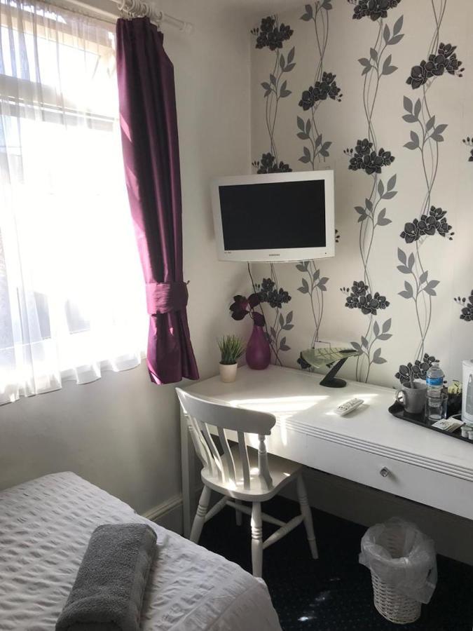 Aylesford Guesthouse ภายนอก รูปภาพ